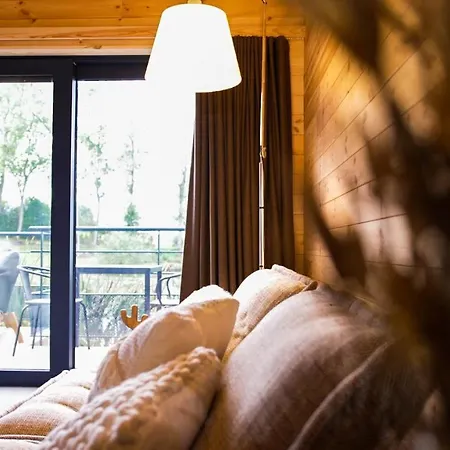 Les Pavillons De La Libellule 롯지 보랭