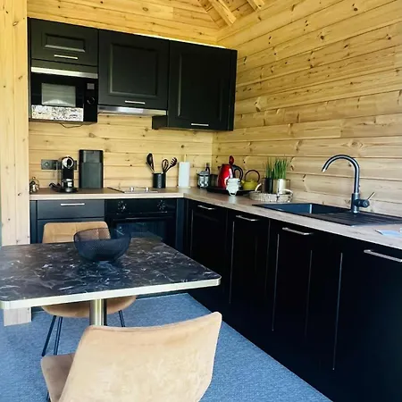 Les Pavillons De La Libellule * 보랭