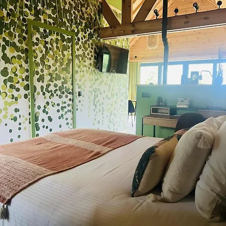 Les Pavillons De La Libellule 롯지 보랭